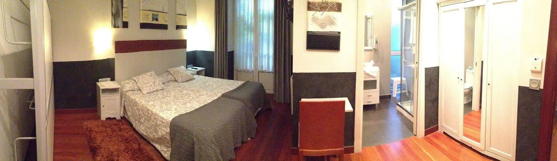 Hostal San Sebastian Centro Gasthof